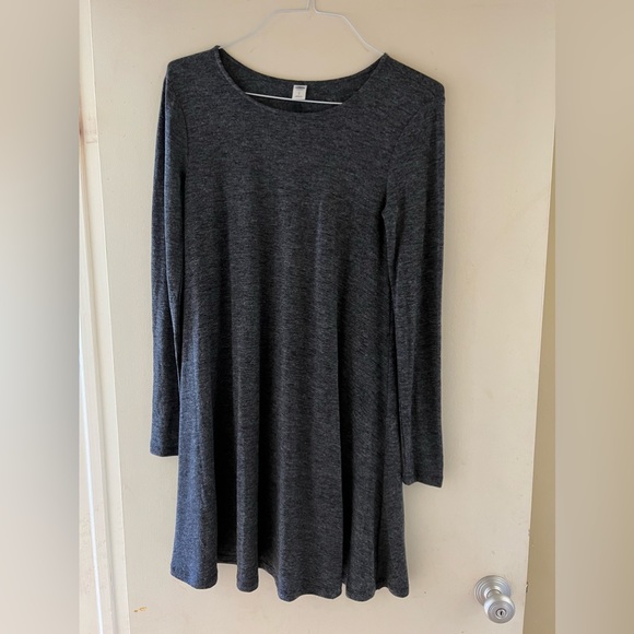 Alter’d State grey swing dress and Old Navy dress - Picture 8 of 11